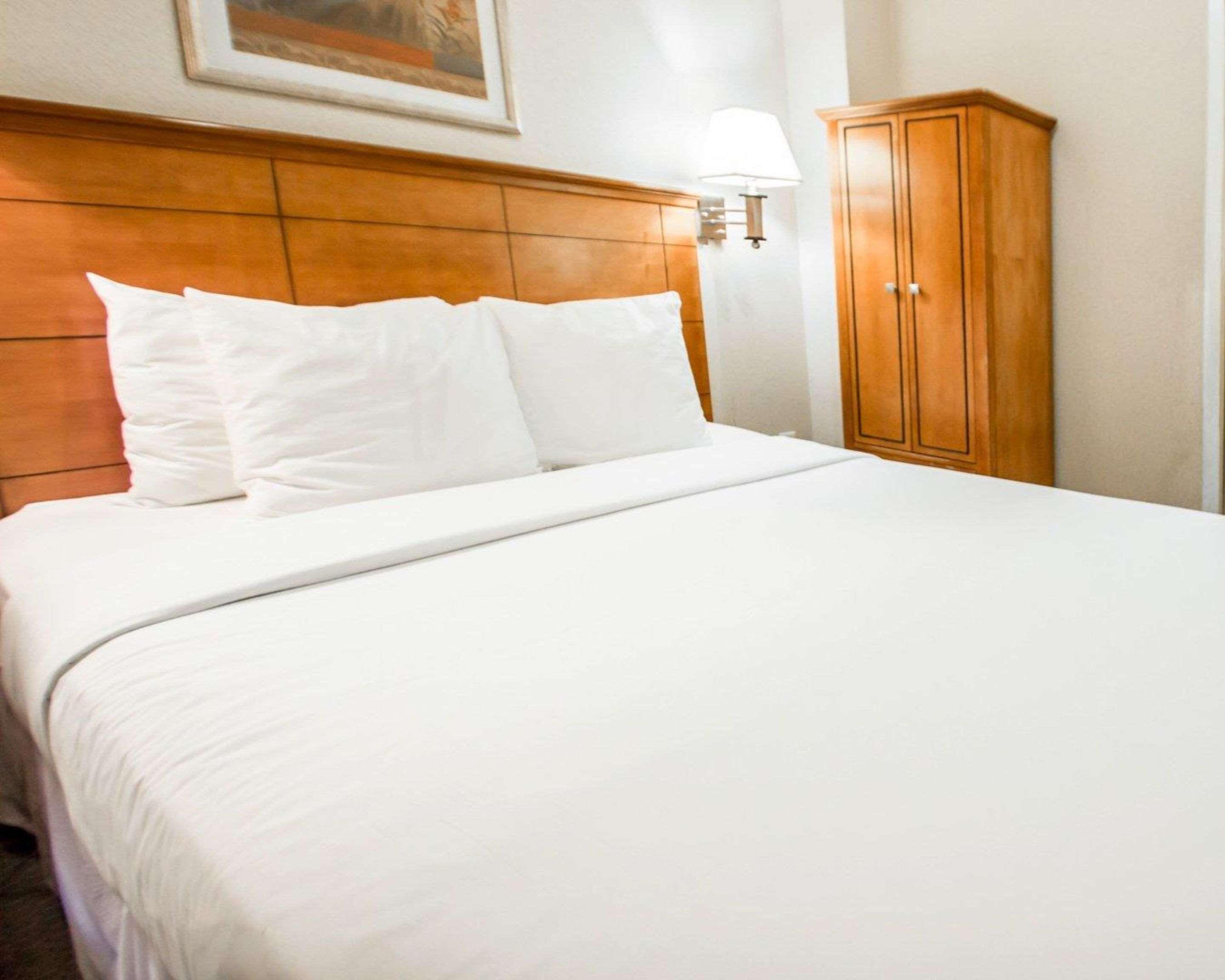 Econo Lodge Times Square Нью-Йорк Екстер'єр фото